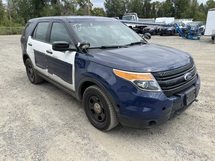 2015-ford-explorer-image-2