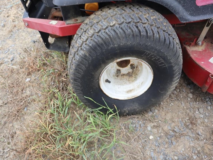 toro-zero-turn-mower-image-8