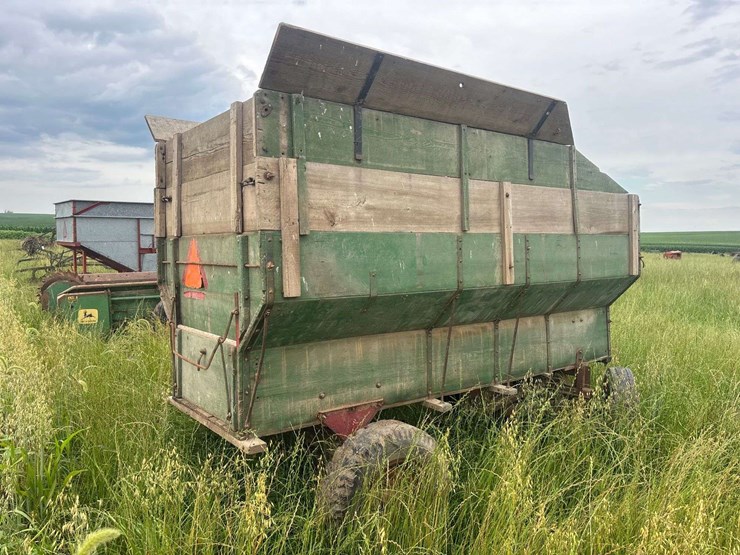 john-deere-flare-box-and-running-gear-image-5