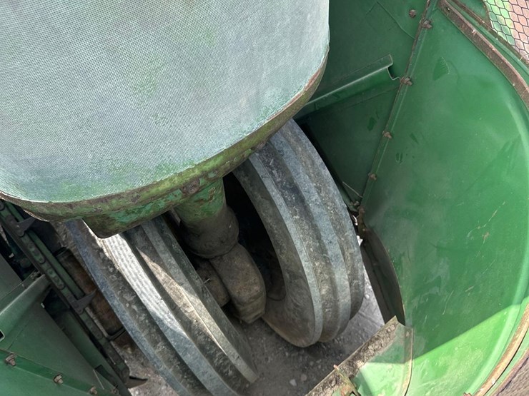 john-deere-60-image-10