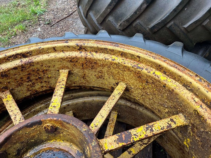 (2)-11-36-tires-on-john-deere-wheels-image-9