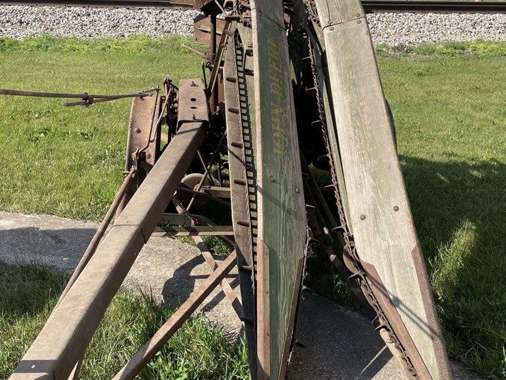 john-deere-corn-binder-image-36