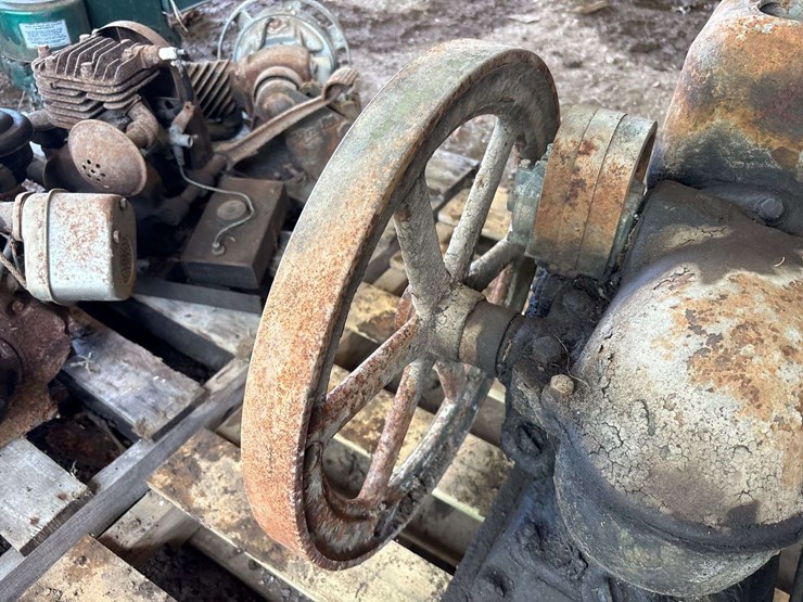 john-deere-model-e-1.5-hp-engine-image-6