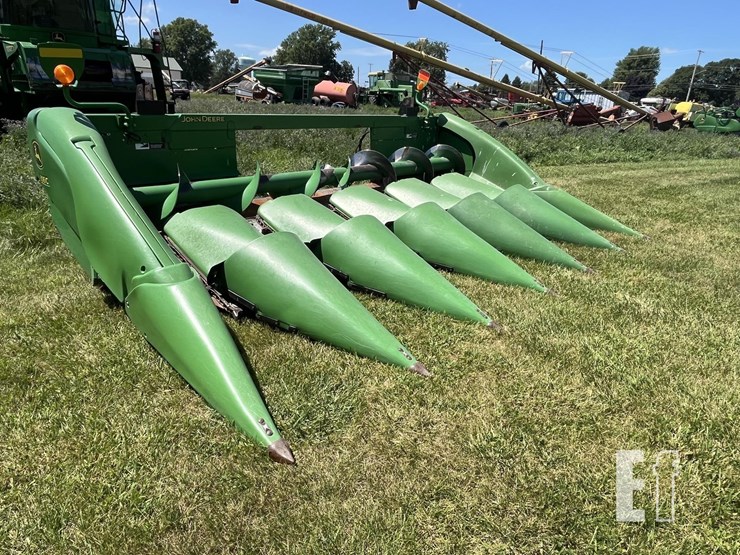john-deere-606c-image-2