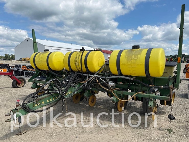john-deere-7000-image-1