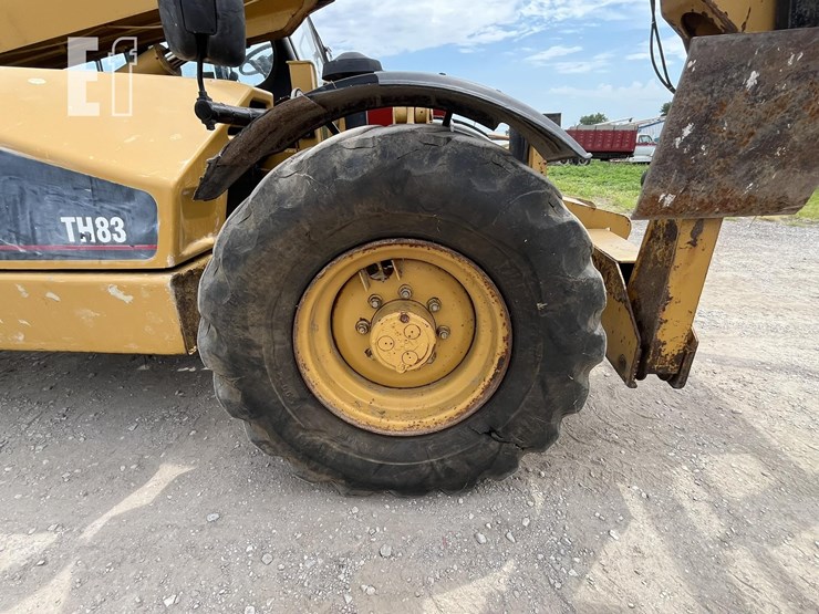 2002-caterpillar-th83-image-28
