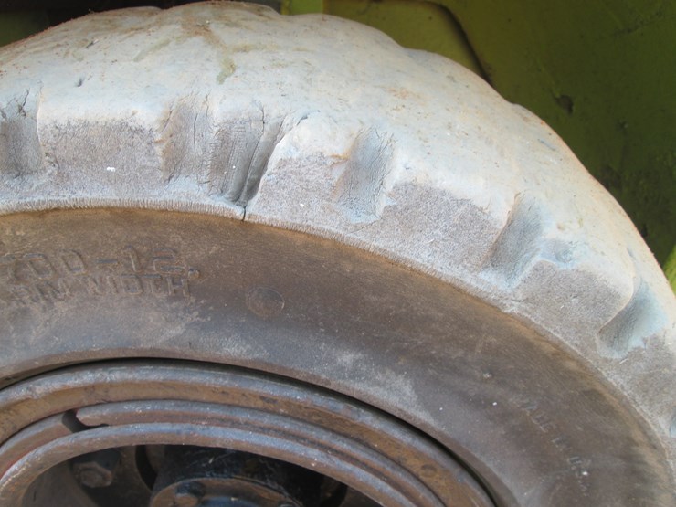 #11-•-#26830-•-clark-8000lb-cushion-tire-forklift-y685-0316-5960fa-image-6