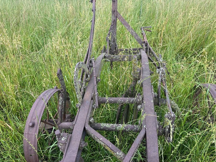 massey-ferguson-14-image-22