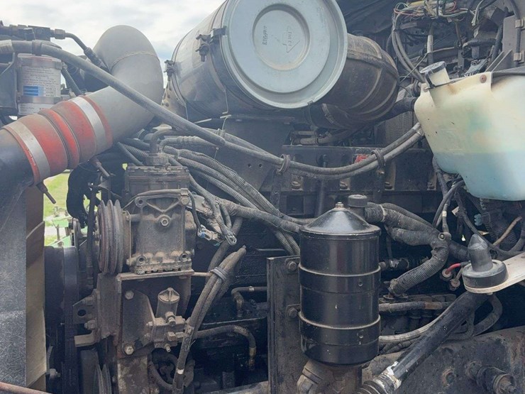 2003-kenworth-t800-image-34