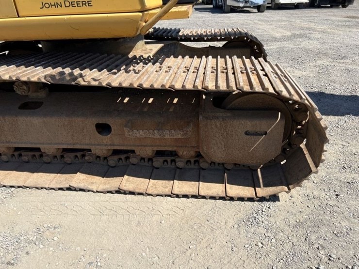 2008-deere-120c-image-22