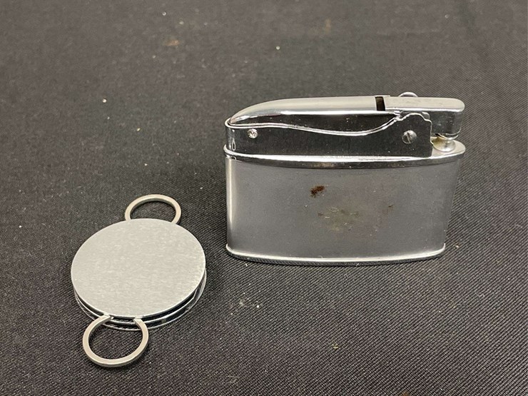 (2)-ih-lighter-+-key-chain-nib-image-3
