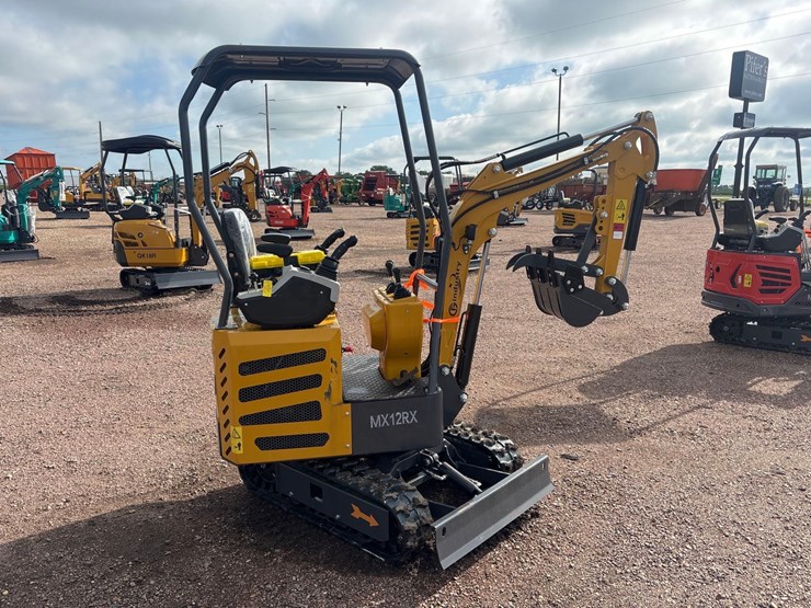 unused-2025-cfg-mx12rx-mini-excavator-image-3