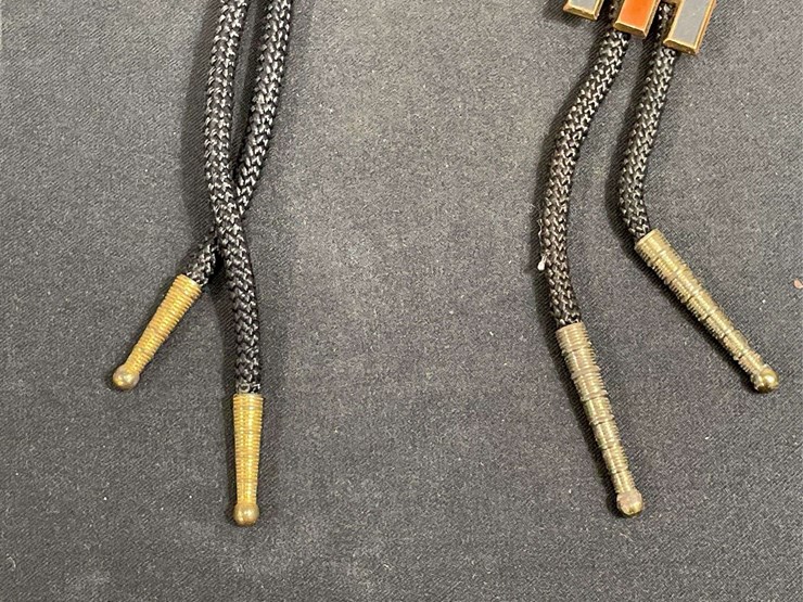 (2)-ih-bolo-ties-image-3