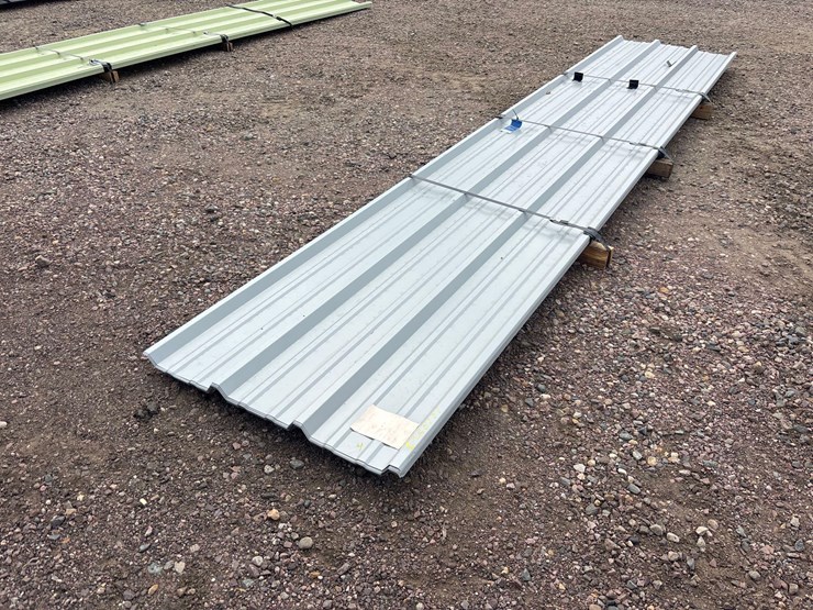 26-gauge-painted-r-panels-image-1