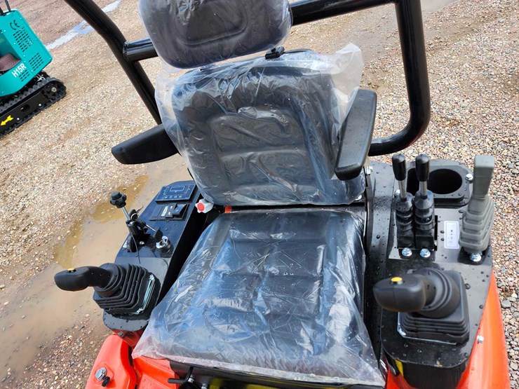 unused-2025-cfg-nt18k-mini-excavator-image-7