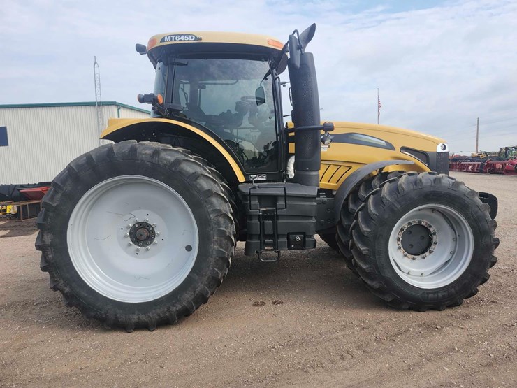 2012-challenger-mt645d-image-6