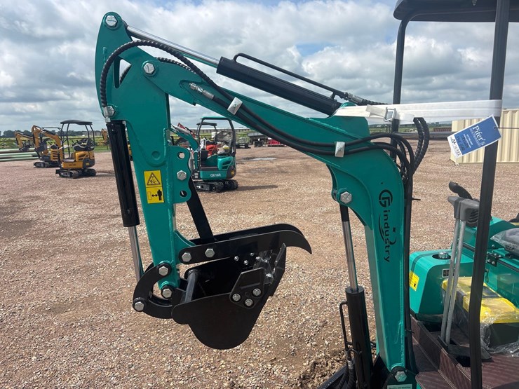 unused-2025-cfg-h15r-mini-excavator-image-5