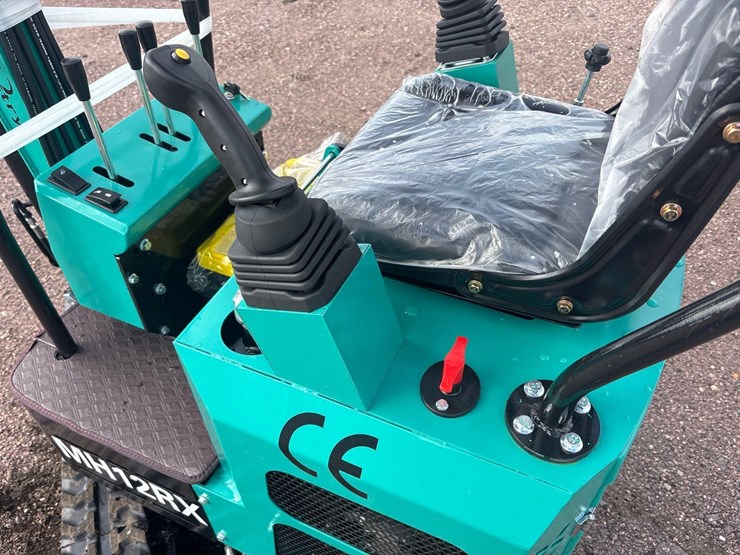 unused-2025-cfg-mh12rx-mini-excavator-image-11
