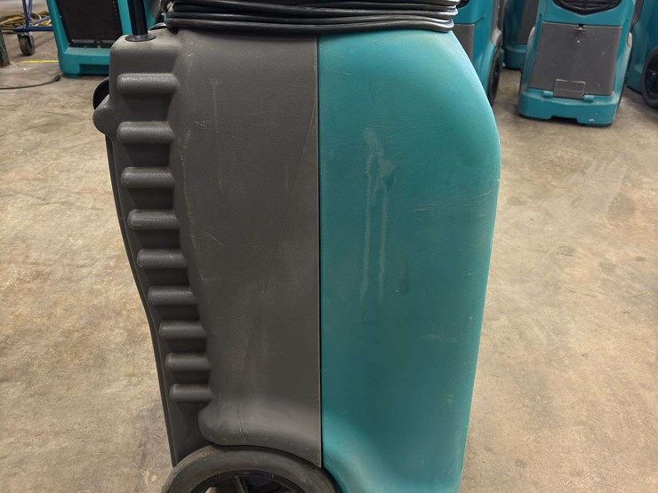 drizair-lgr-2000-low-grain-refrigerant-dehumidifier…model:-f232-sm…hrs:-1926.6-image-2