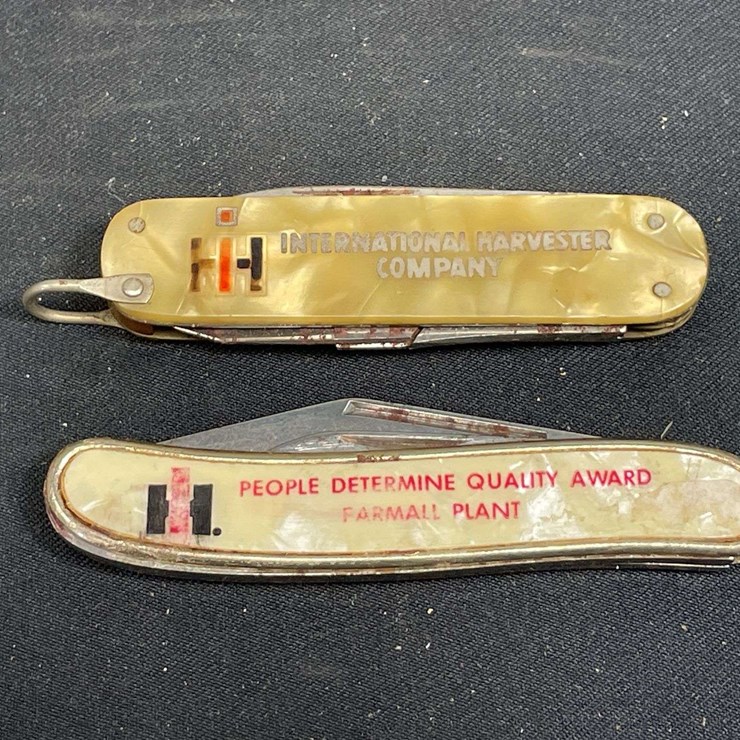 (2) IH Pocket Knives