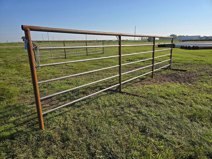 free-standing-panel-image-1