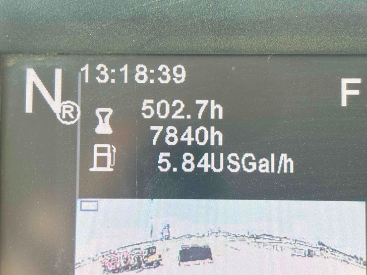 2017-liebherr-l586-image-35
