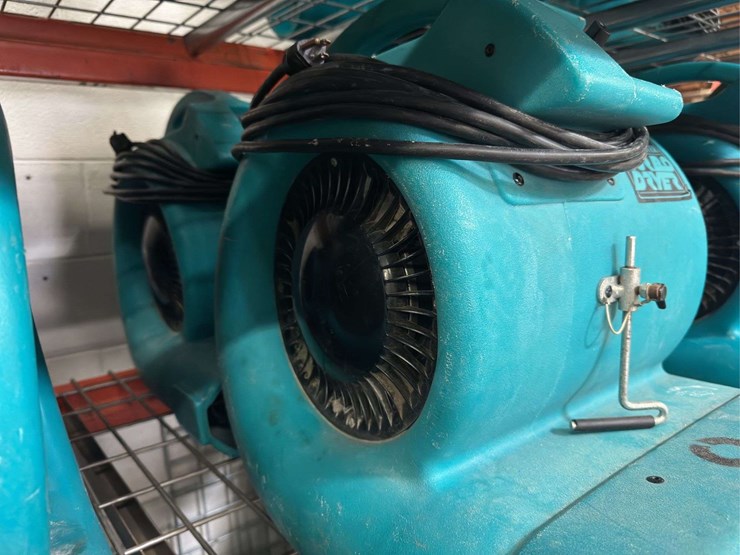 (2)-service-master-turbo-dryers-image-4