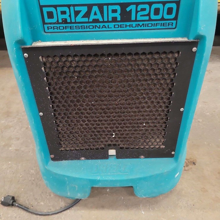 Dri-Eaz DrizAir 1200 Dehumidifier..Model:F203-SM..Total Hrs: 4,142