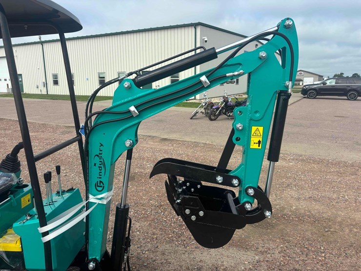 unused-2025-cfg-mh12rx-mini-excavator-image-11