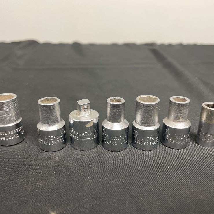 (7) IH Sockets