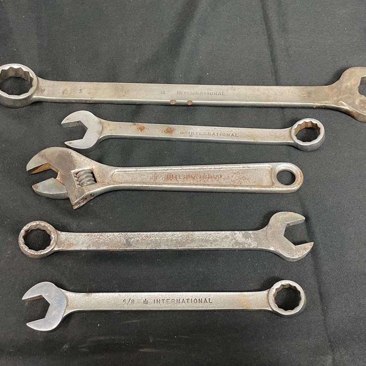 (5) IH Wrenches