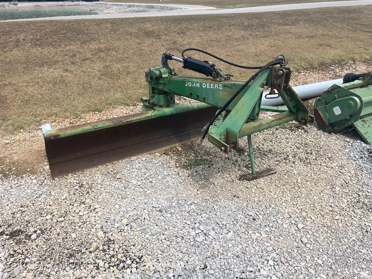 john-deere-115-image-2