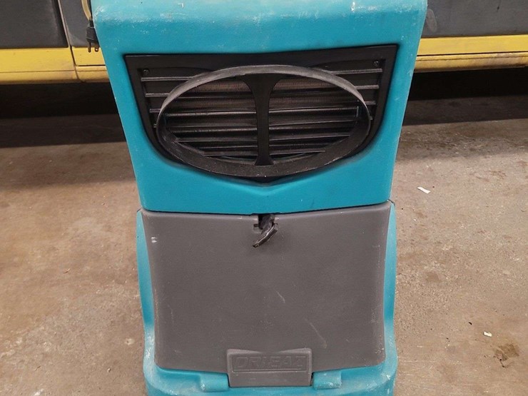 dri-eaz-evolution-lgr-dehumidifier...model:f292-sm…hrs:-1864.4-image-1