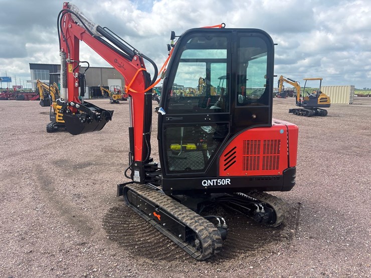 unused-2025-cfg-qnt50r-mini-excavator-image-1