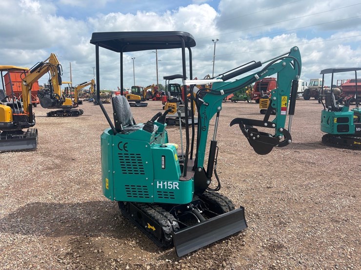 unused-2025-cfg-h15r-mini-excavator-image-3