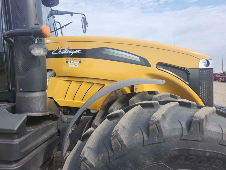 2012-challenger-mt645d-image-11
