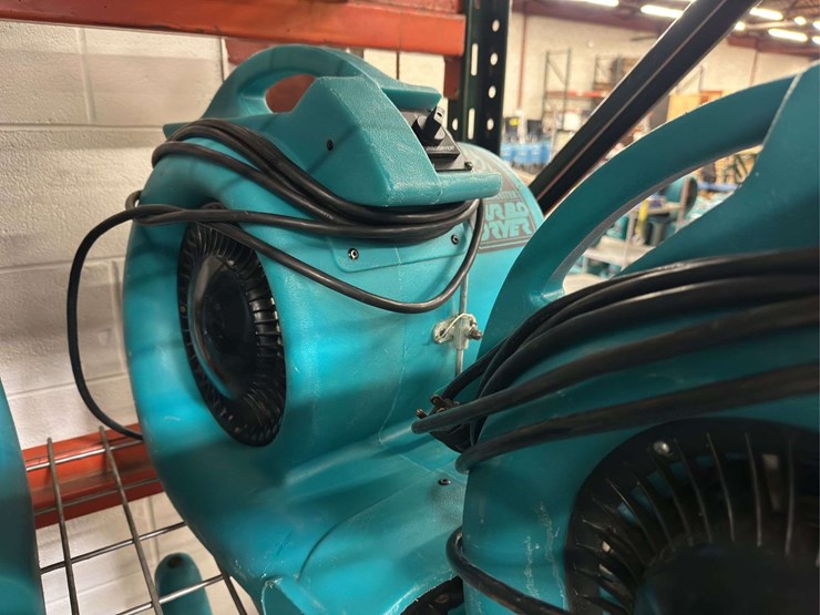 (2)-service-master-turbo-dryers-image-3