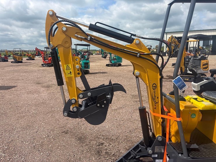 unused-2025-cfg-mx12rx-mini-excavator-image-5