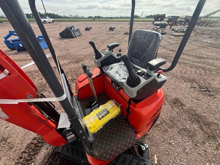 unused-2025-cfg-qk20r-mini-excavator-image-7