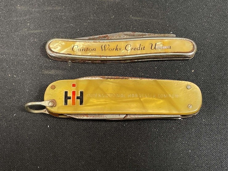 (2)-ih-pocket-knives-image-1