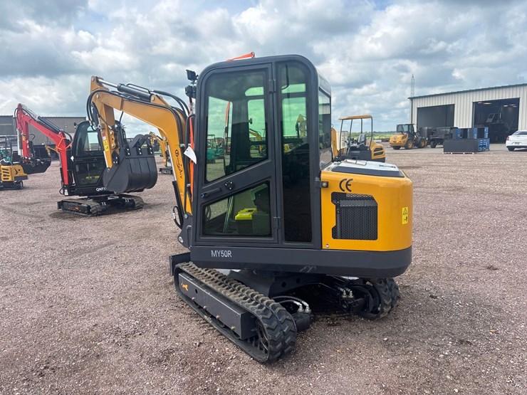 unused-2025-cfg-my50r-mini-excavator-image-1