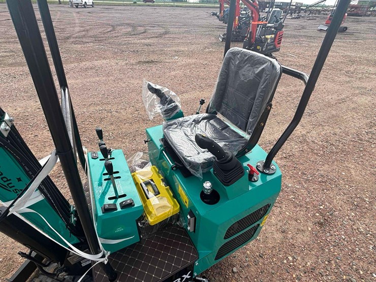 unused-2025-cfg-mh12rx-mini-excavator-image-7