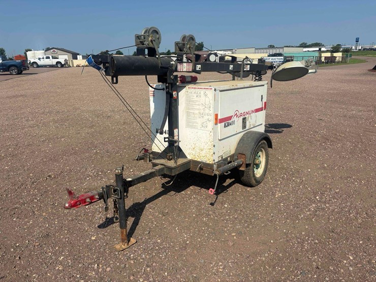 2009-magnum-portable-light-plant-image-1