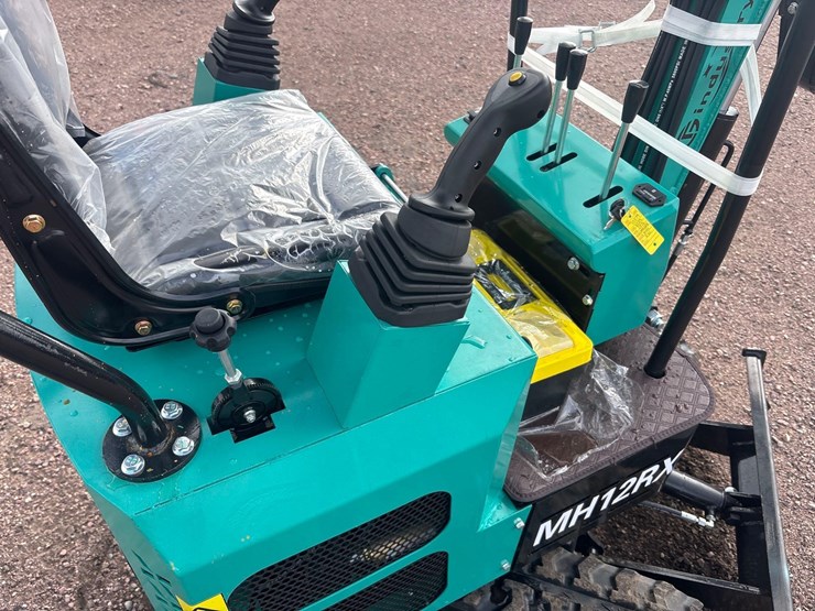 unused-2025-cfg-mh12rx-mini-excavator-image-12