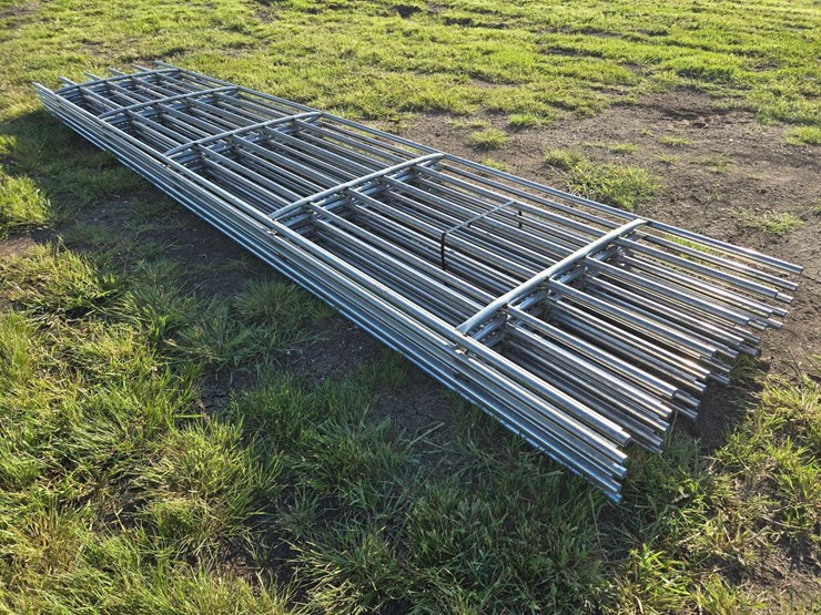 6-bar-continuous-panels-image-3
