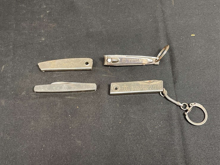 (4)-ih-knives-+-clippers-image-1