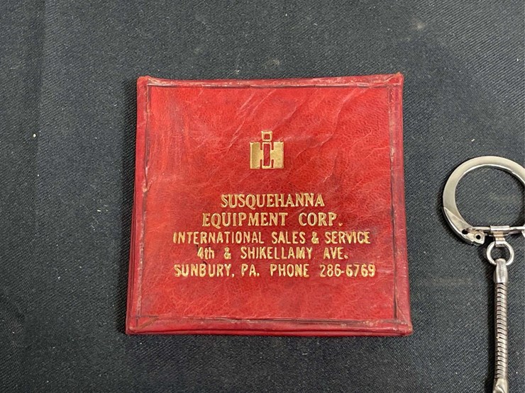 (4)-ih-coin-+-key-chains-image-4