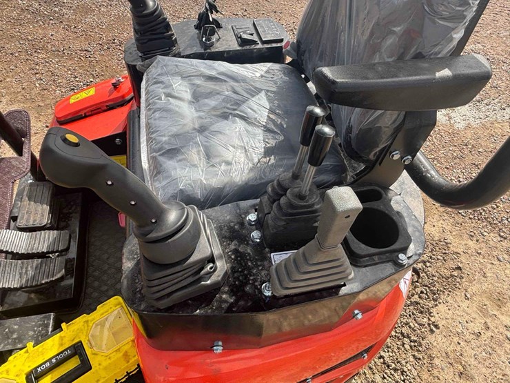 unused-2025-cfg-nt18k-mini-excavator-image-11