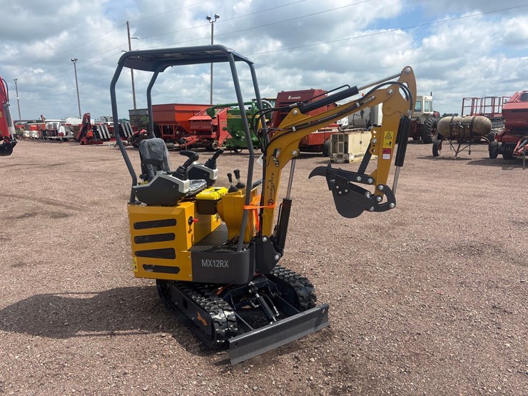 unused-2025-cfg-mx12rx-mini-excavator-image-3