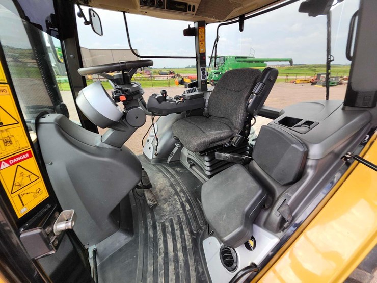 2012-challenger-mt645d-image-31